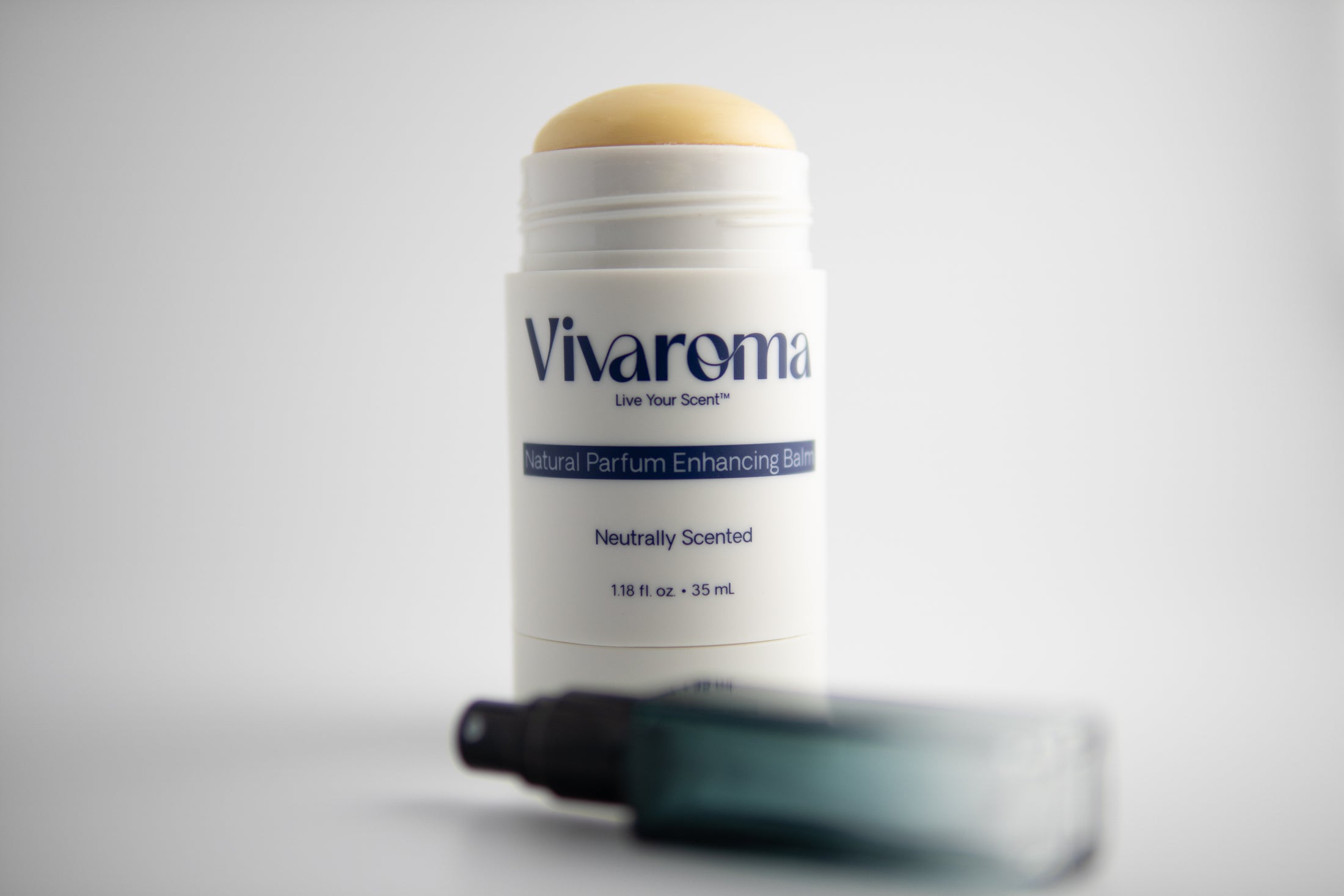Singular Vivaroma tube with cologne atomizer in front